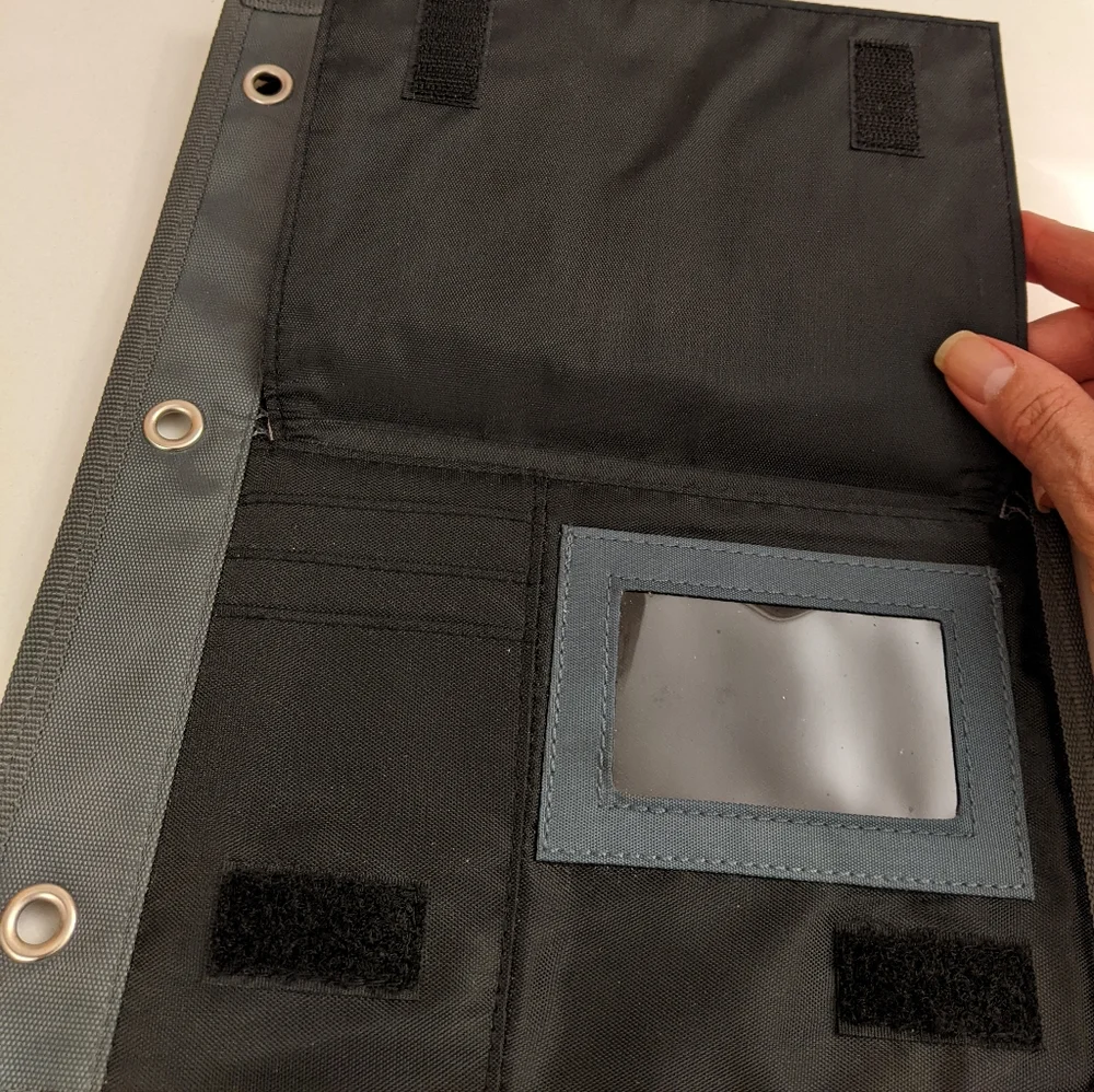 Vtg Rugged Outback 3 Ring Binder, zip pouches w covered id, Mead 5 Star Pockets